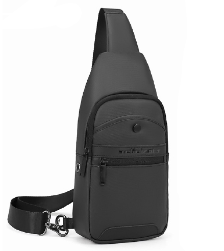 Naramna torba Artic z več tehničnimi dodatki