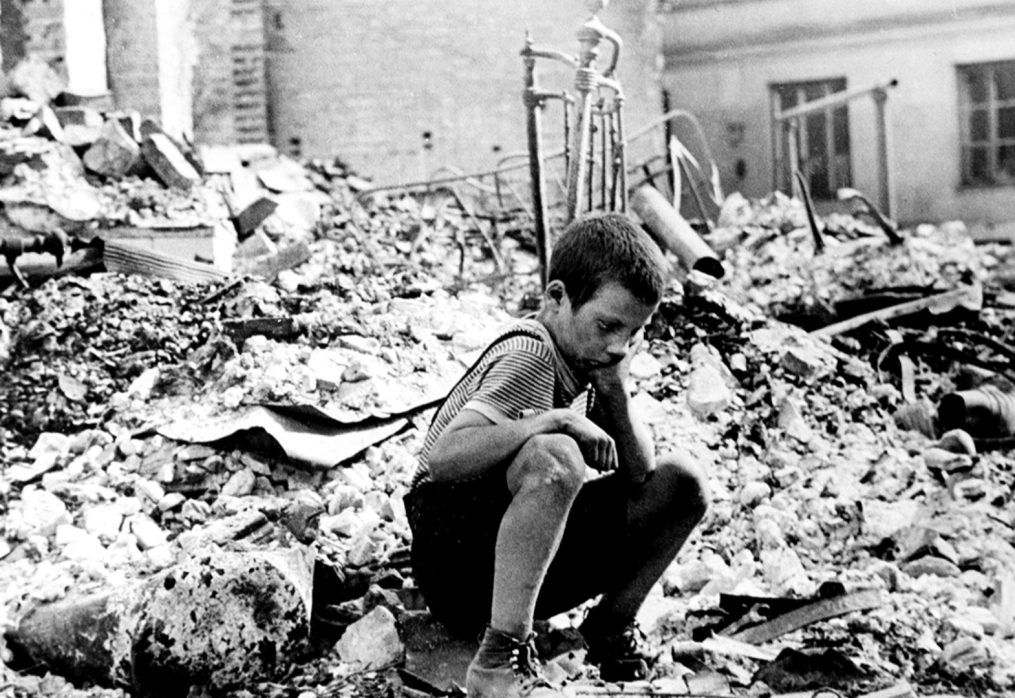 1939: Vsi so izdali državo