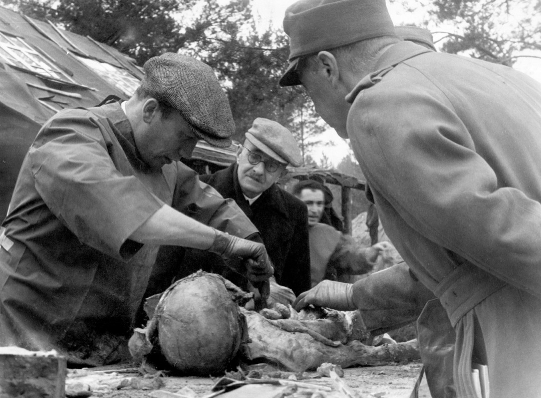 1939: Vsi so izdali državo